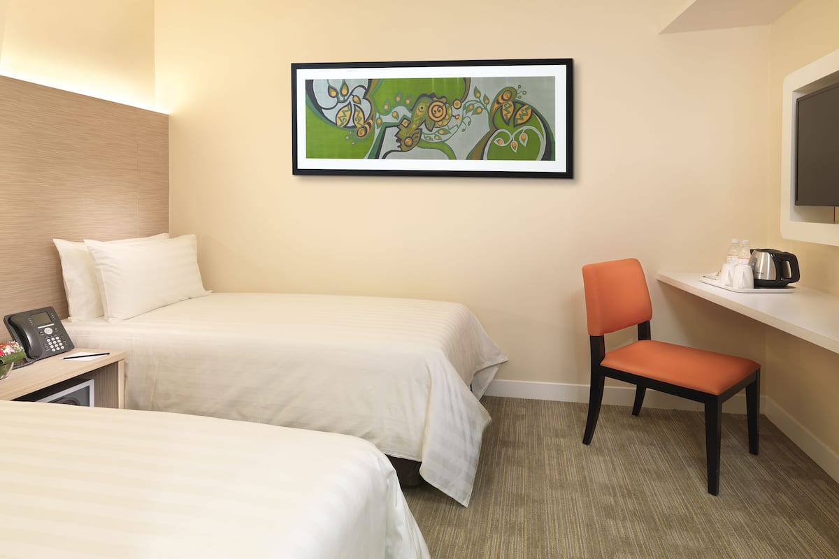 1 bedroom, in-room safe, desk, soundproofing