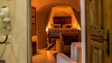 Cave Suite | Área de sala de estar