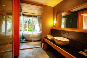 Deluxe Double Room | Bathroom - Bay Forest Boutique Hotel (Hengchun)