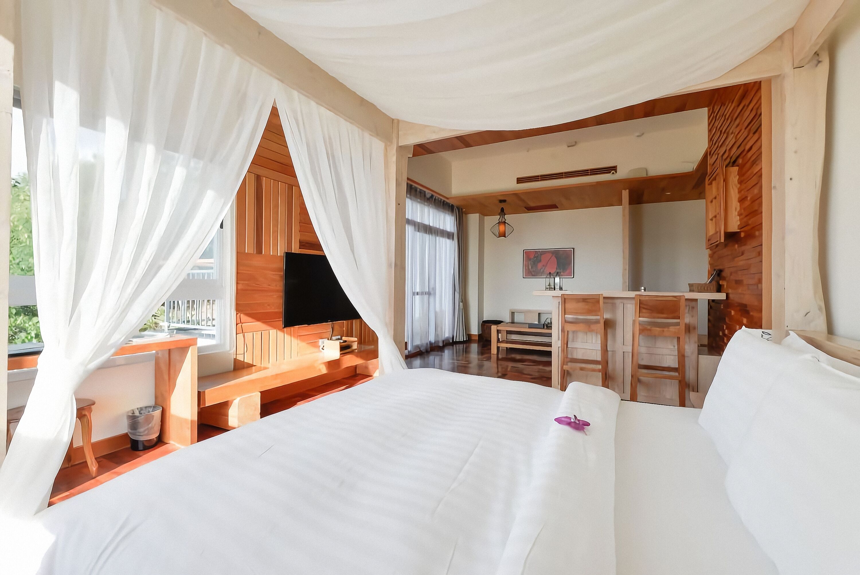 Ropa de cama de alta calidad, cubrecamas y colchones con pillow-top 