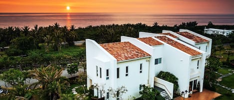 Beach/ocean view