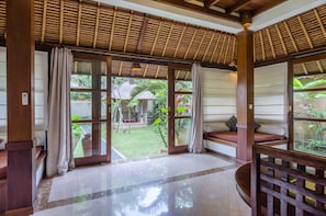 One bedroom Duplex Bungalow | Living room