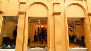 مدخل المنشأة