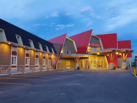 Front of property. The Kanata by BCMInns Blairmore