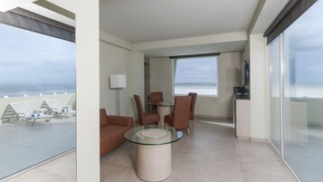 套房, 1 张特大床 | 客房景观