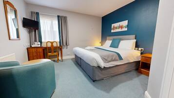 Desk, laptop workspace, free WiFi, wheelchair access