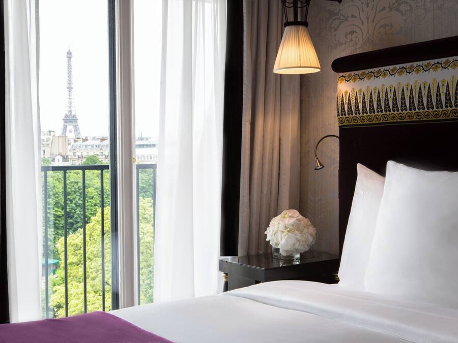 Junior Suite (Eiffel) | Premium bedding, down comforters, free minibar items, in-room safe