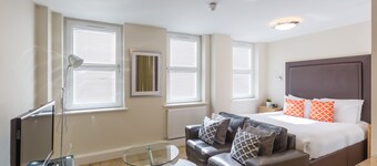 セントラル ハウス バイ ハウス オブ フィッシャー