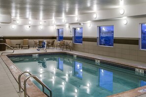 Indoor pool - Holiday Inn Express & Suites Nevada by IHG (Nevada)