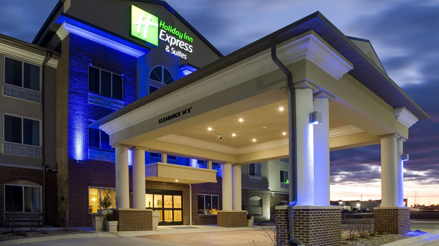 Holiday Inn Express & Suites Nevada by IHG