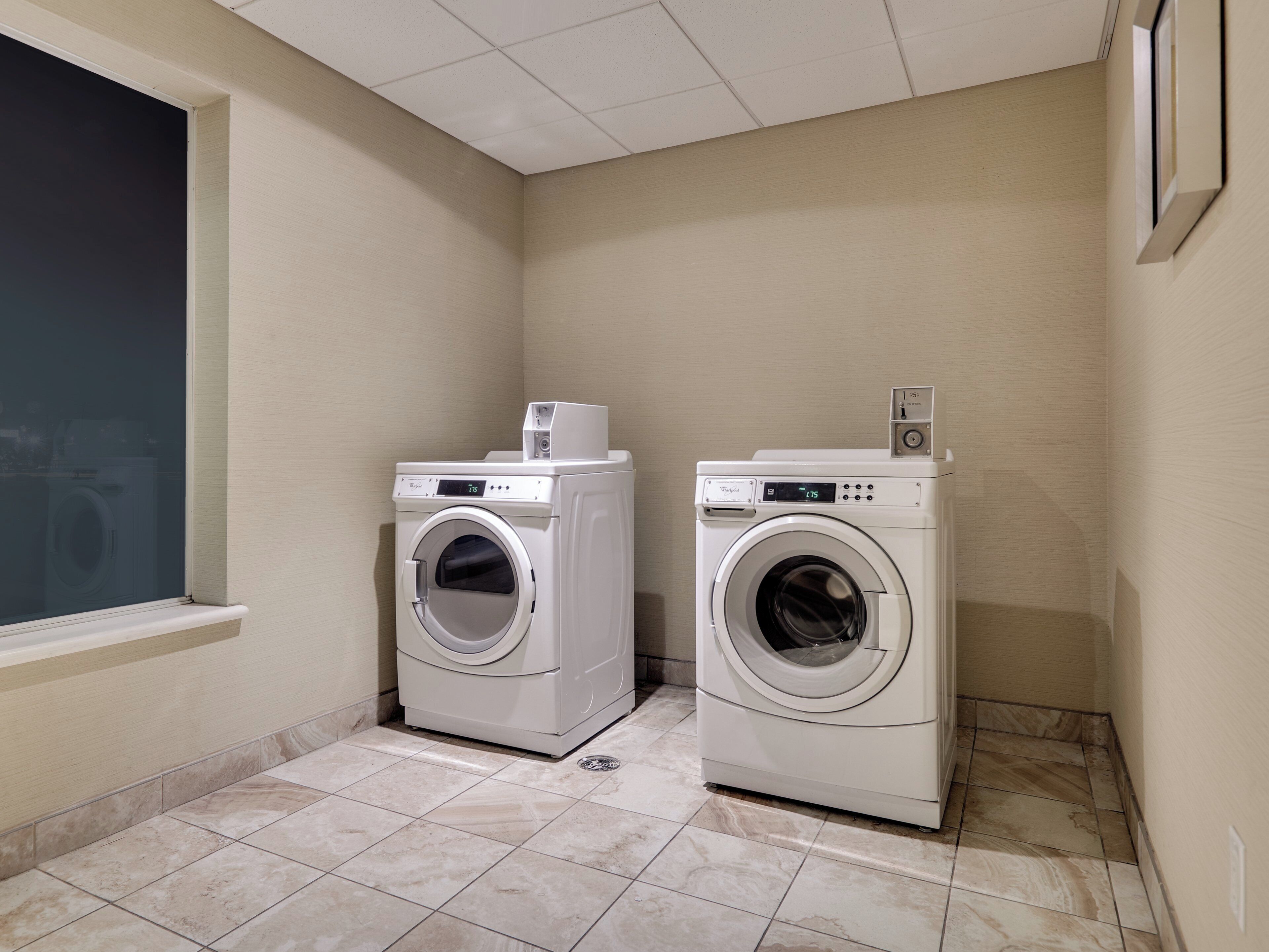 Photo - Holiday Inn Express  & Suites San Antonio Se