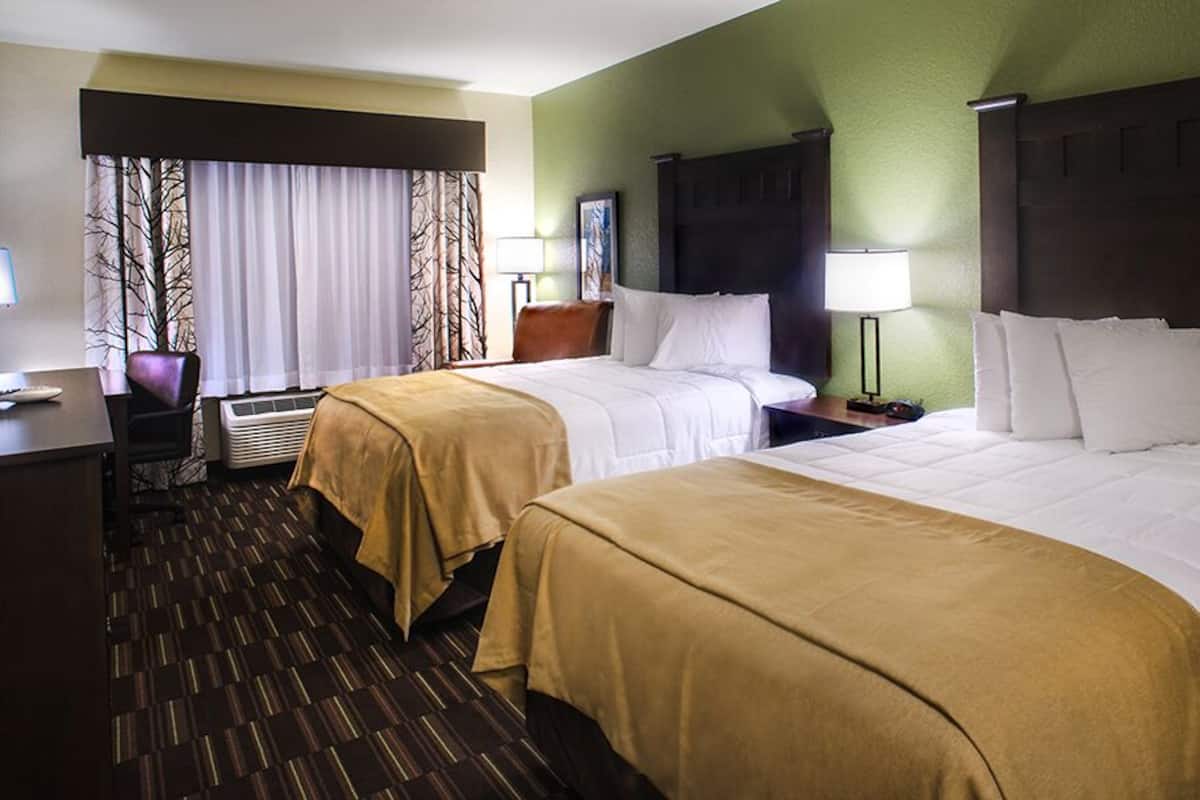 Room, 2 Queen Beds, Non Smoking