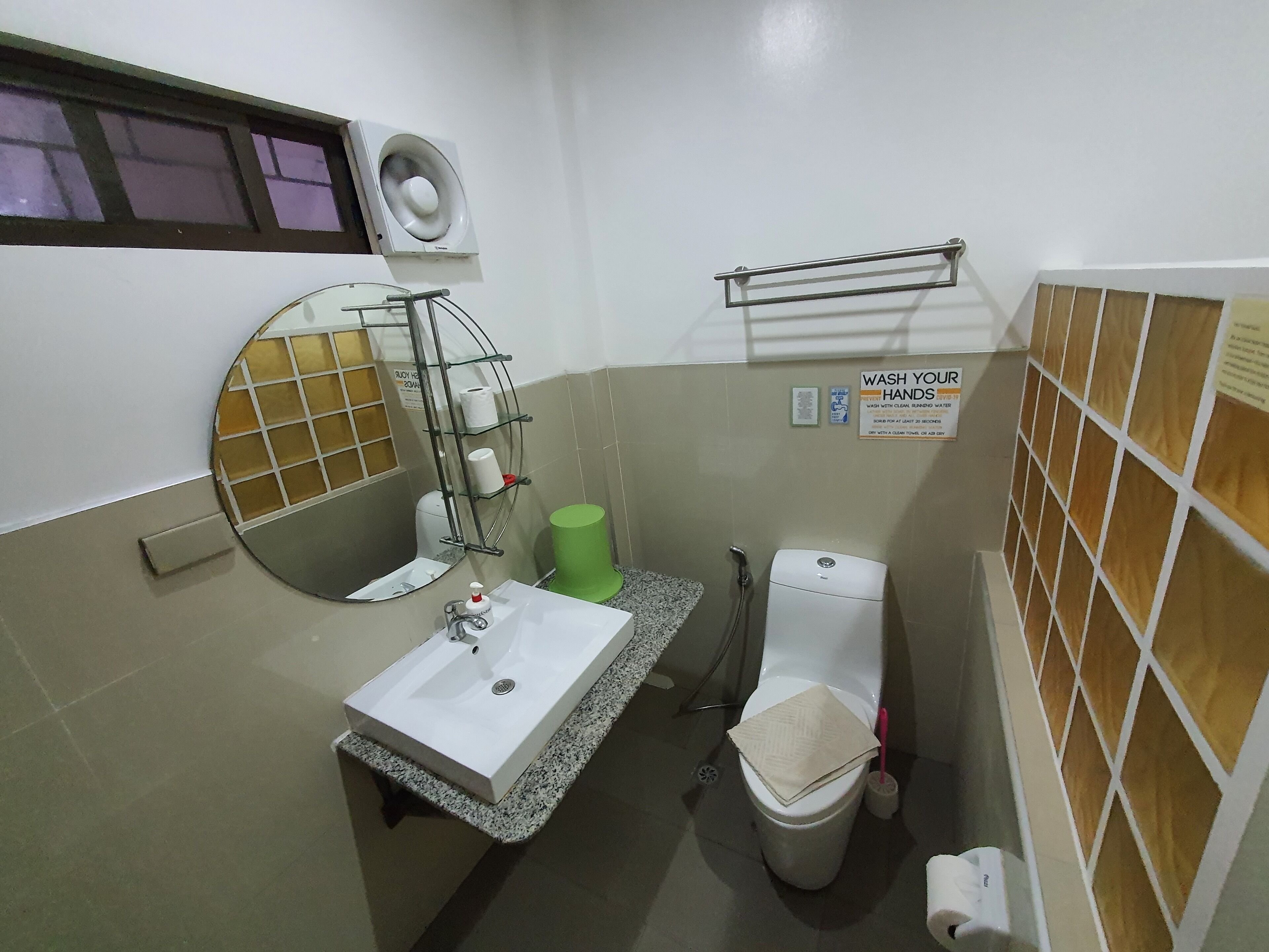 Standardzimmer | Badezimmer | Dusche, Regendusche, Haartrockner, Bidet