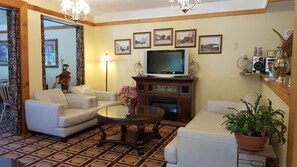 Fireplace - Granite Town Hotel (St George)