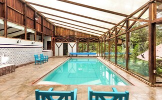 Una piscina techada