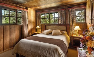 Single Room | Down comforters, desk, blackout drapes, free WiFi