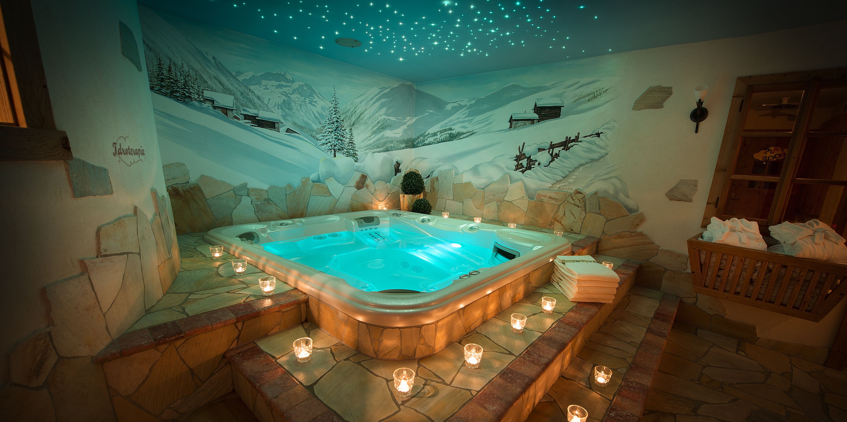 sauna, hot tub, steam room, deep-tissue massages, sports massages