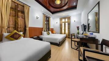 Junior Suite | Premium bedding, memory-foam beds, minibar, in-room safe