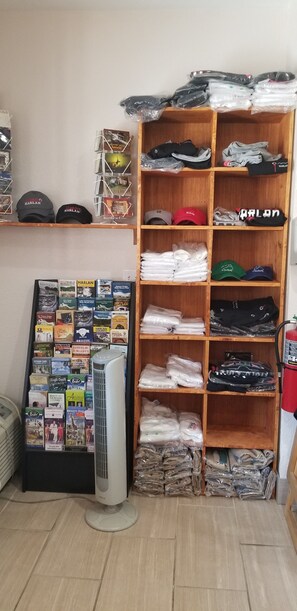 Gift shop - Rodeway Inn Harlan (Harlan)