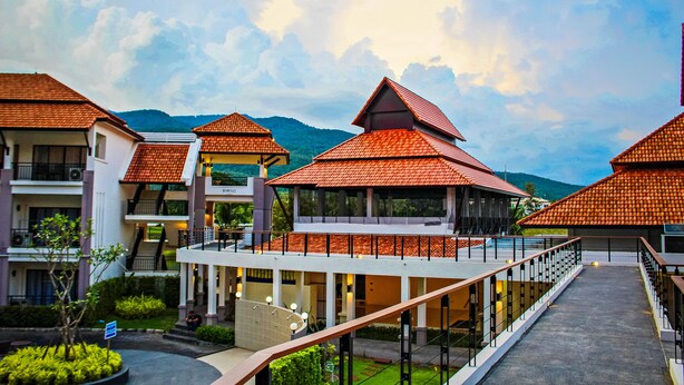 Unclassified image, 1 of 195, button - Green Lake Resort (Chiang Mai)