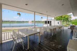 Breakfast, lunch and dinner served - Green Lake Resort (Chiang Mai)