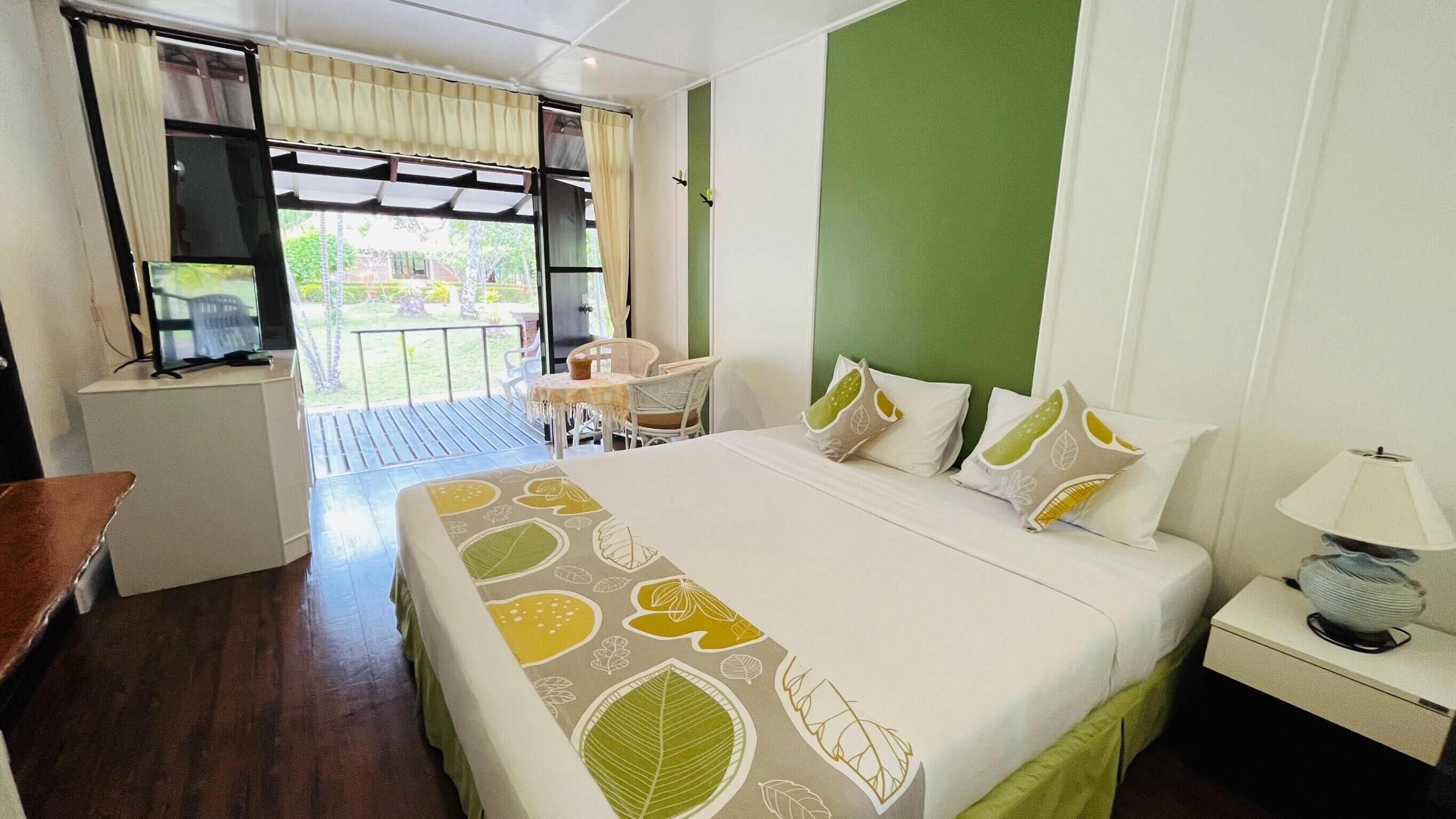 Studio A | Blackout drapes, bed sheets