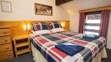 Free cots/infant beds, bed sheets