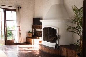 エクスクルーシブ ルーム | WiFi (無料)、ベッドシーツ