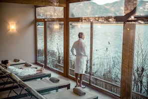 Couples treatment rooms, sauna, steam room, body treatments