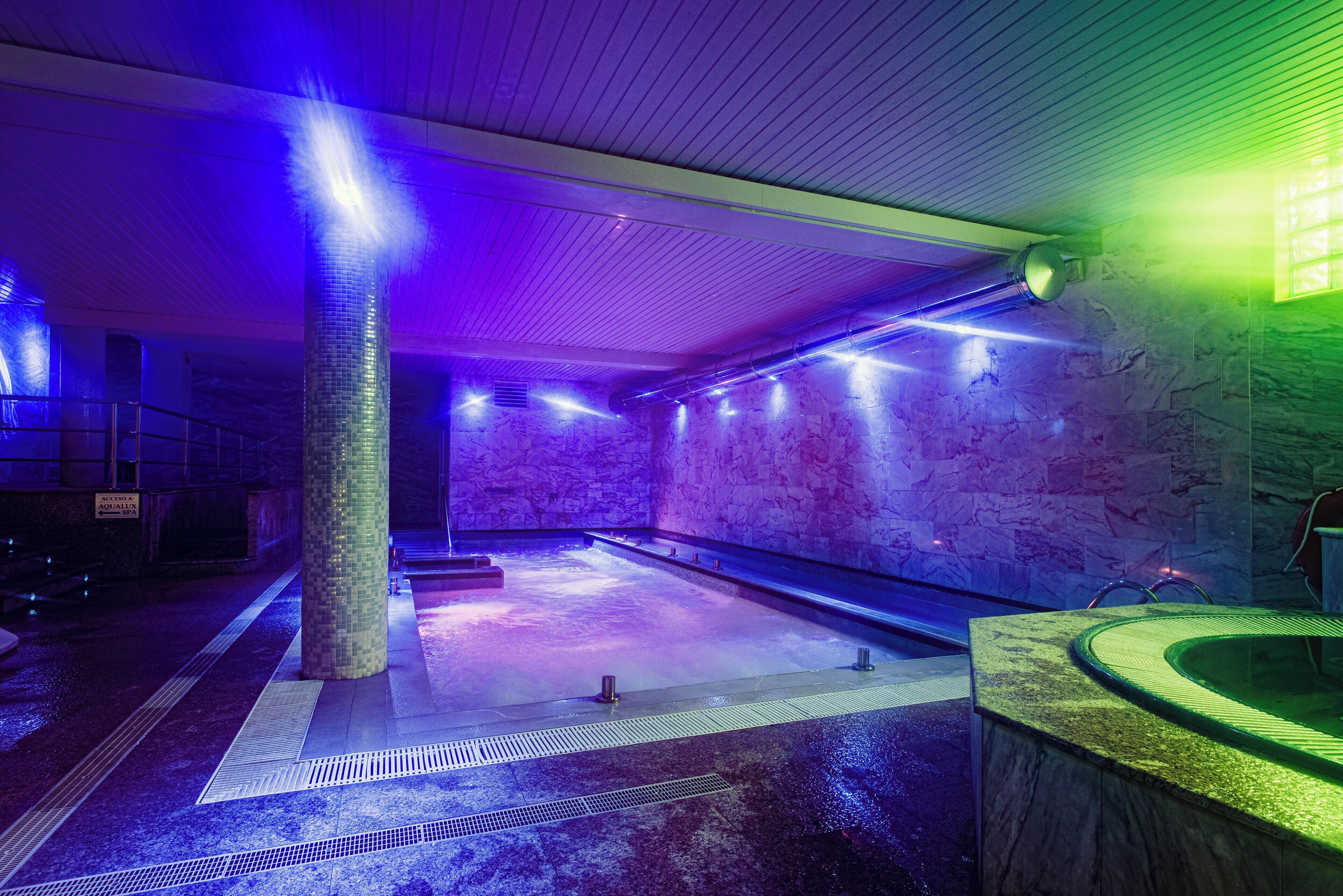 Hot tub, steam room, body treatments, hydrotherapy, body wraps