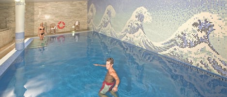 Whirlpool, Dampfbad, Körperbehandlungen, Hydrotherapie