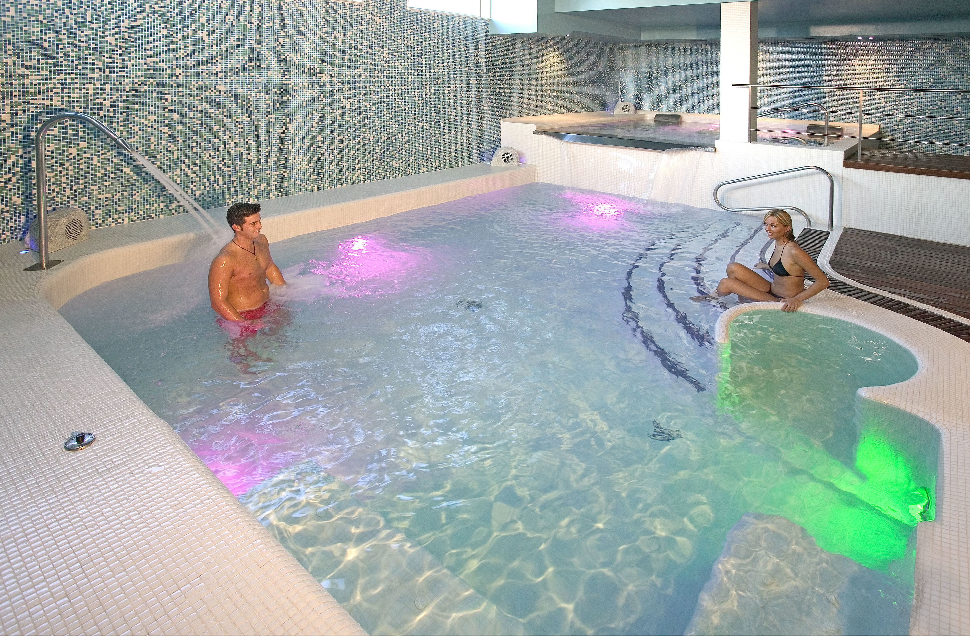 hot tub, steam room, body treatments, hydrotherapy, body wraps