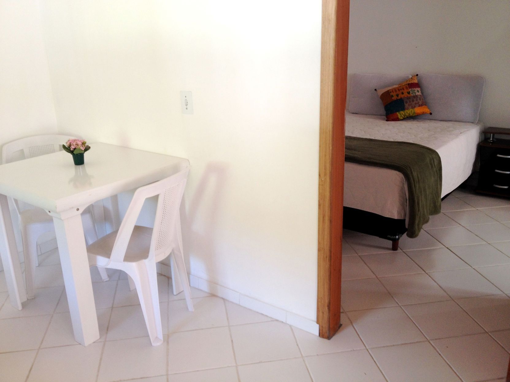Cortinas blackout, tabla de planchar con plancha y wifi gratis 