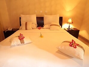 1 bedroom, Frette Italian sheets, pillow-top beds, in-room safe