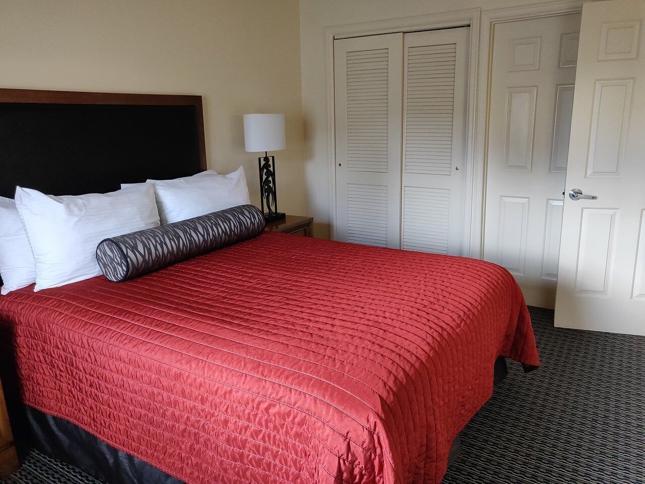 Individually decorated, individually furnished, free WiFi, bed sheets