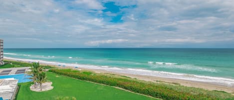 Beach/ocean view