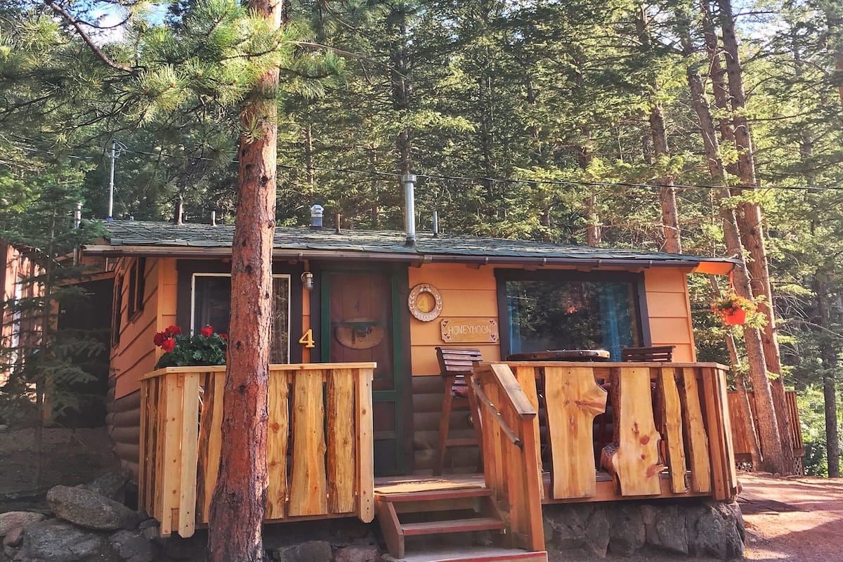 4 - Honeymoon Cabin (duplex) | 다리미/다리미판, 무료 WiFi, 침대 시트