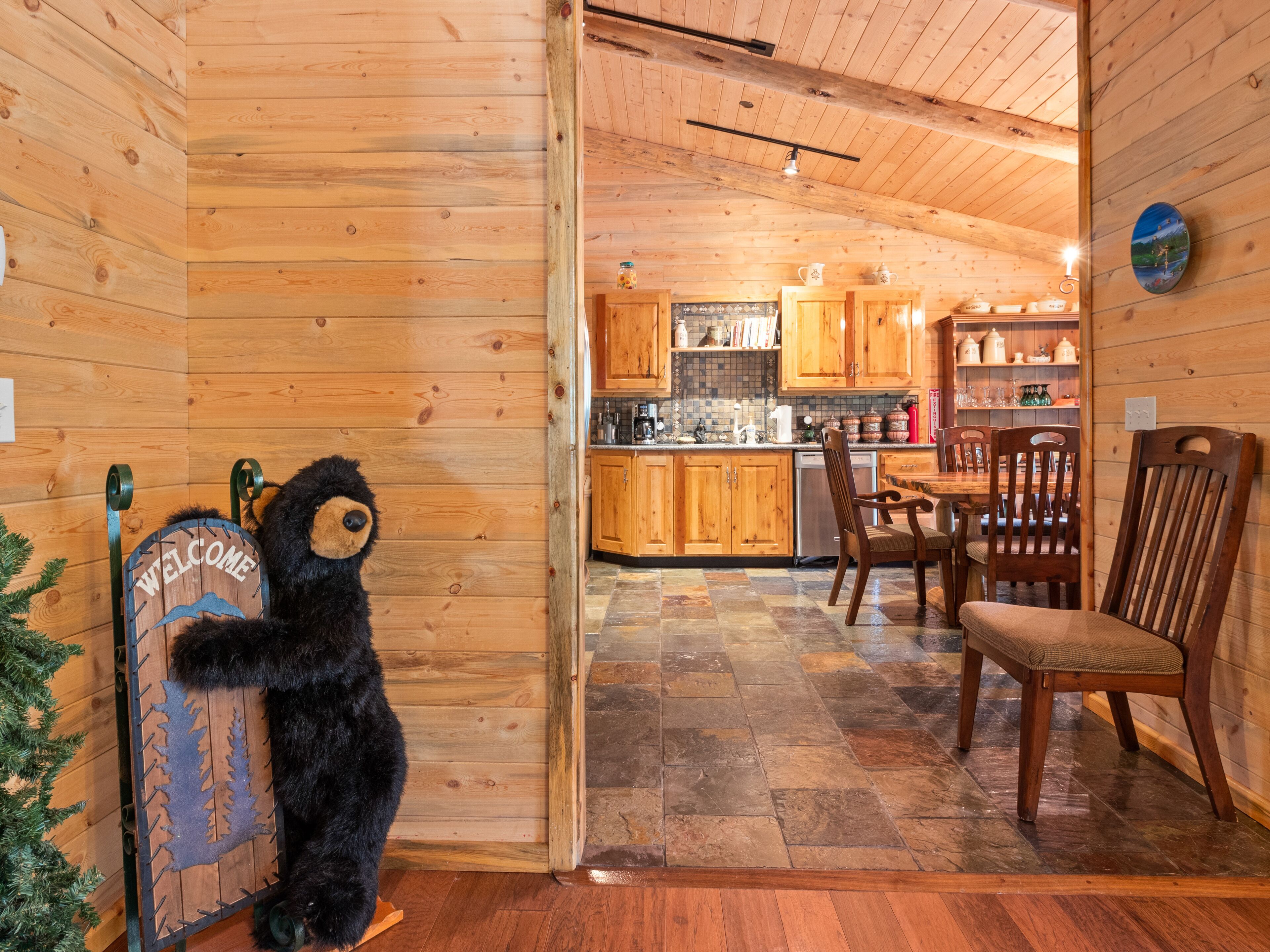 24 - sunrise cabin | iron/ironing board, free wifi, bed sheets