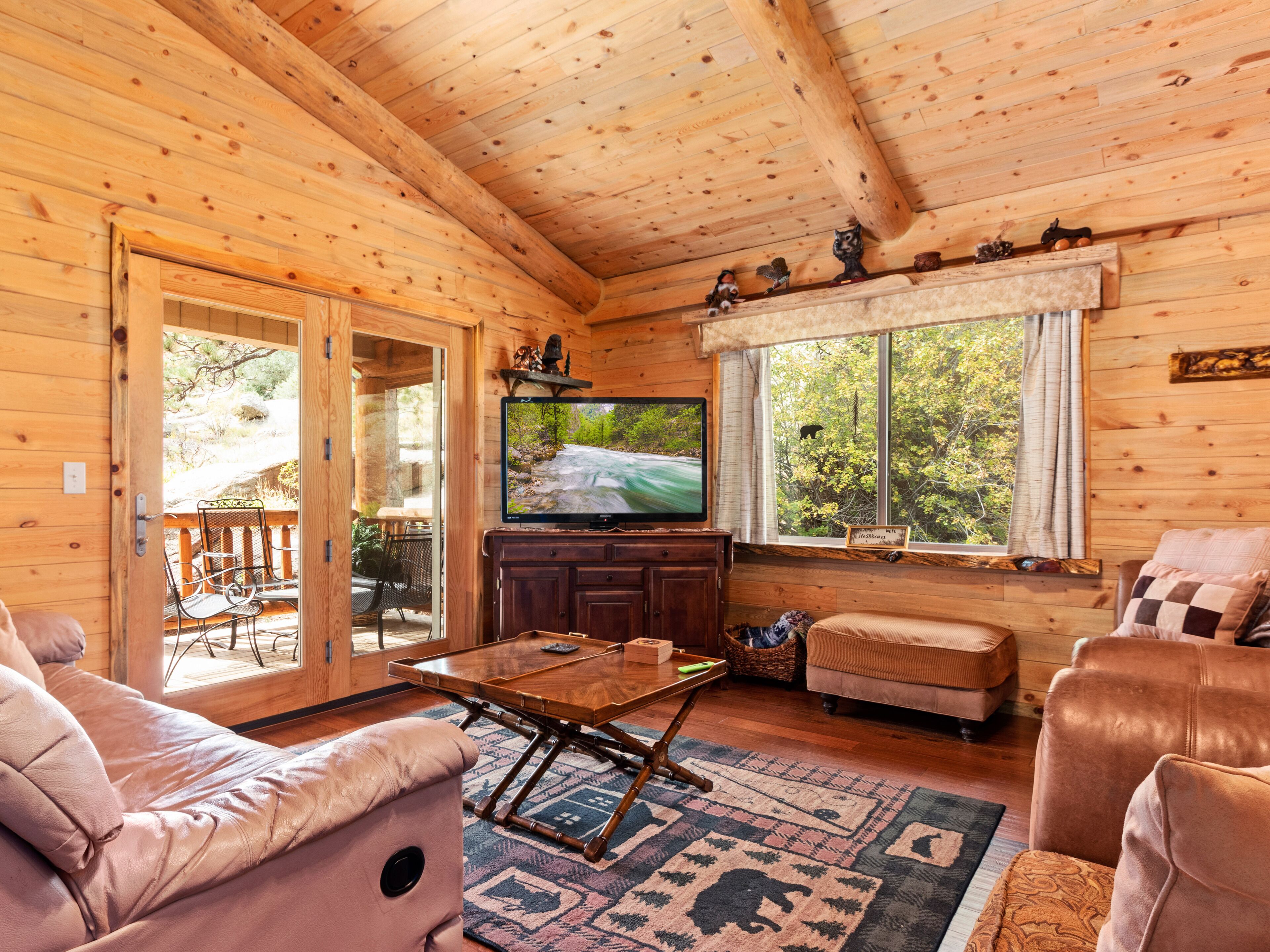 24 - sunrise cabin | living area | flat-screen tv