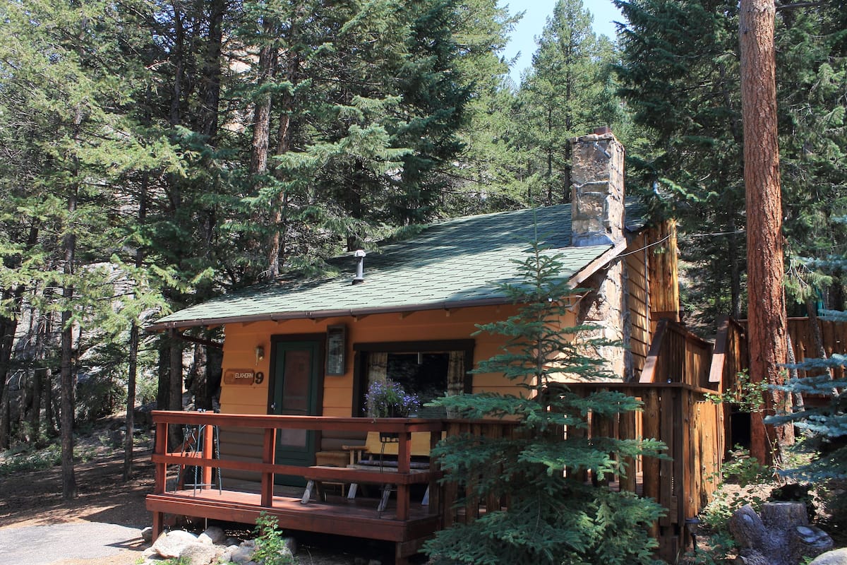 9 - Elkhorn Cabin | 다리미/다리미판, 무료 WiFi, 침대 시트