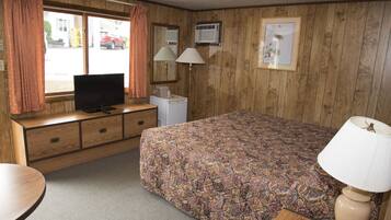 Basic Quadruple Room | Free WiFi, bed sheets