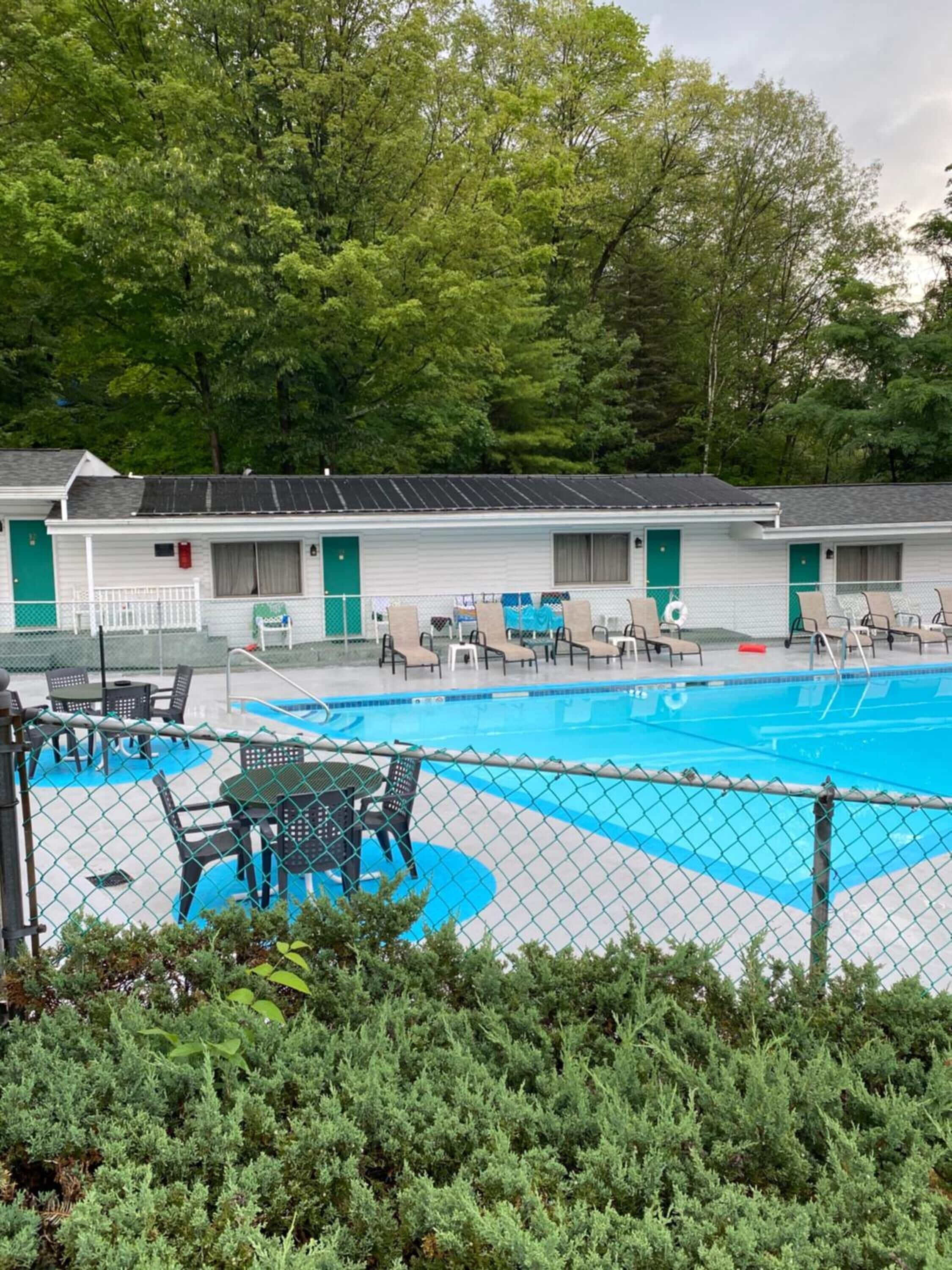 Photo - Brookside Motel