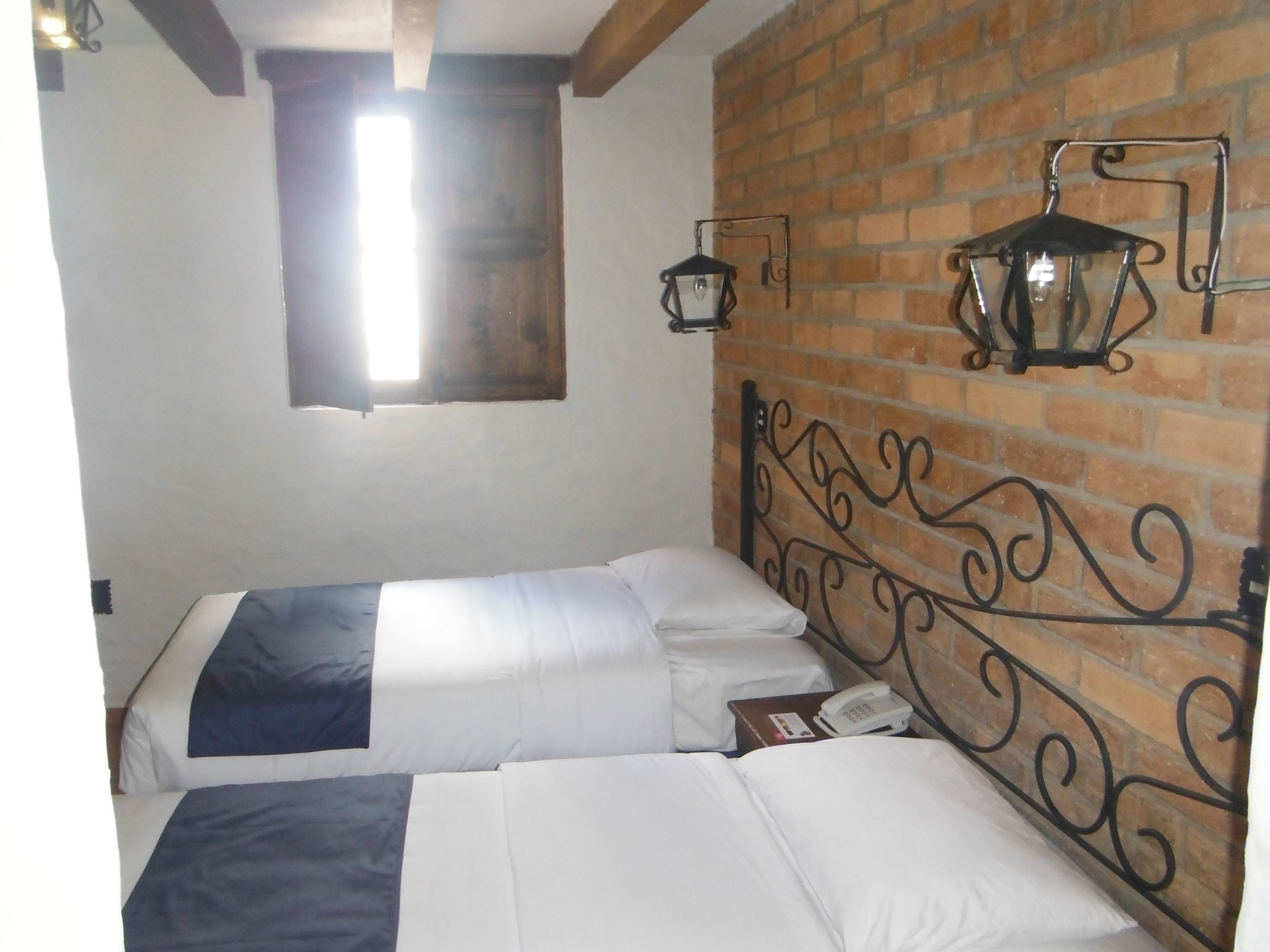 double room | in-room safe, desk, free wifi, bed sheets
