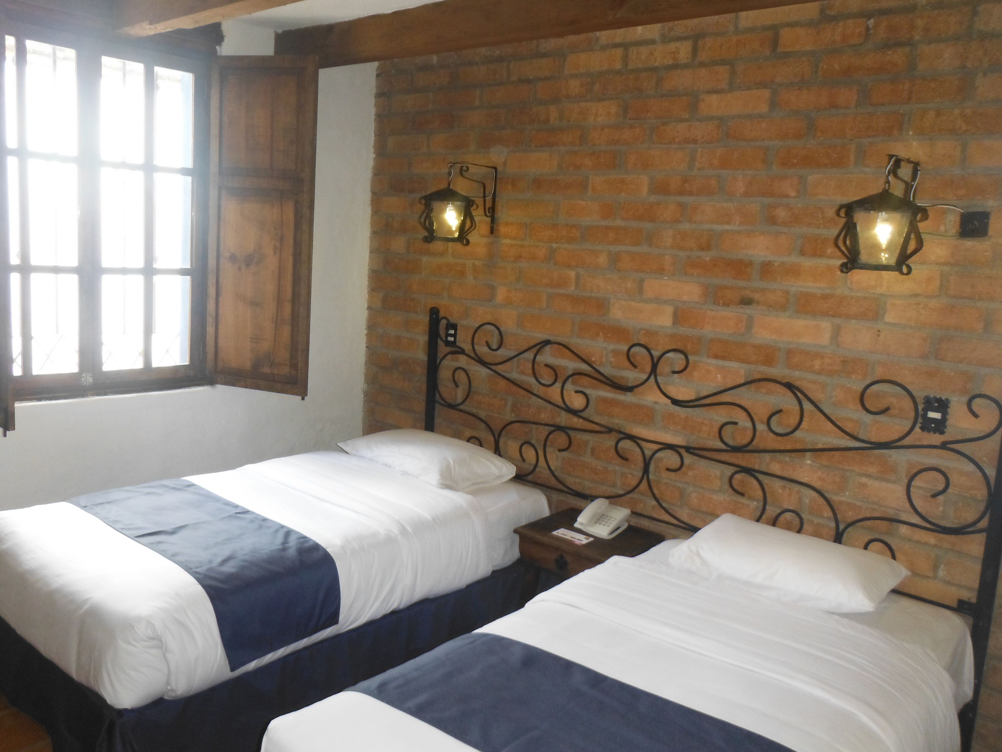 double room | in-room safe, desk, free wifi, bed sheets