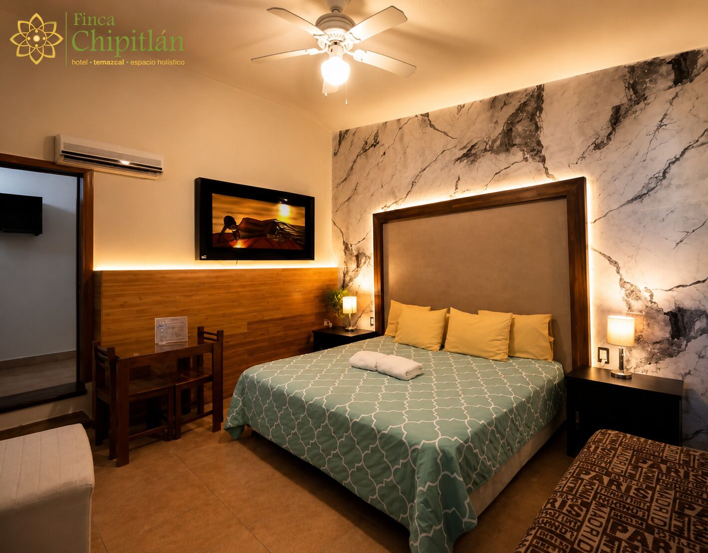 Traditional Room, 1 King Bed | Iron/ironing board, free WiFi, bed sheets