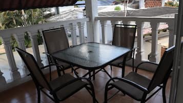 Kamar Double Keluarga | Balkon