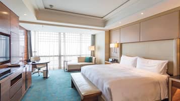 Premium bedding, minibar, in-room safe, desk