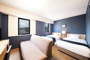 Tabla de planchar con plancha, wifi gratis, ropa de cama