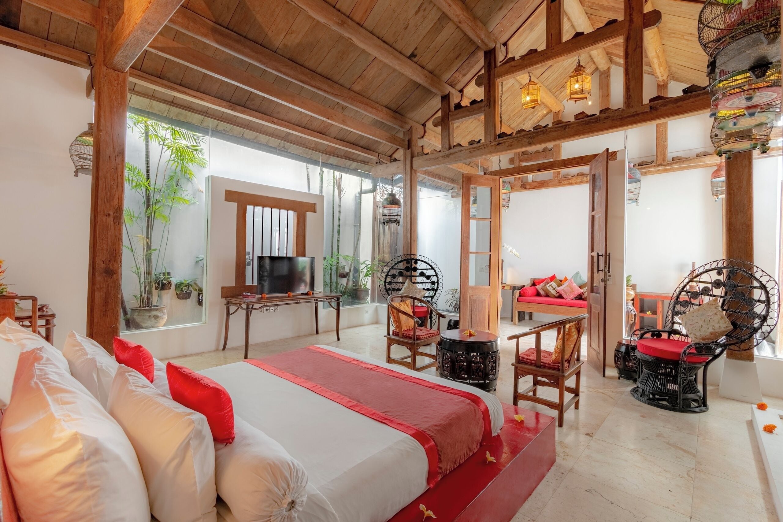 Suite de luna de miel, junto a la piscina (Double Happiness) | Ropa de cama de alta calidad y colchones con acolchado adicional