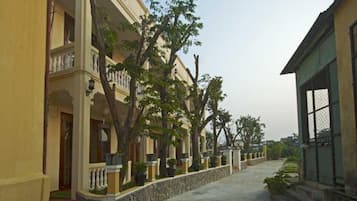 Fassade der Unterkunft – Abend/Nacht